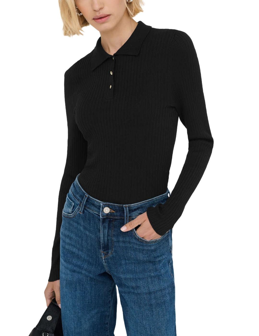 Polo Only Mila abotonado color negro de canalé para mujer