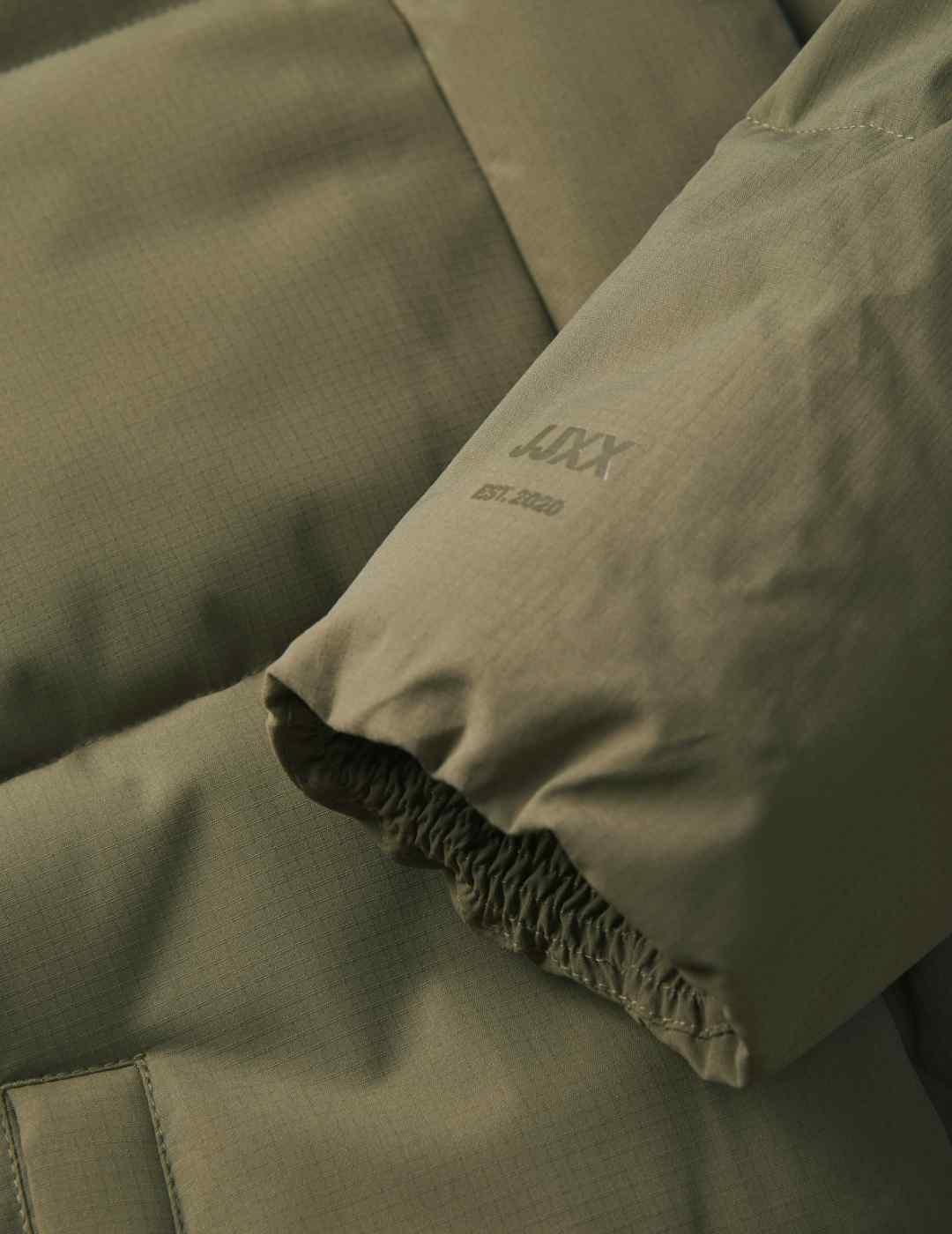 Chaqueta JJXX Global verde acolchado capucha para mujer