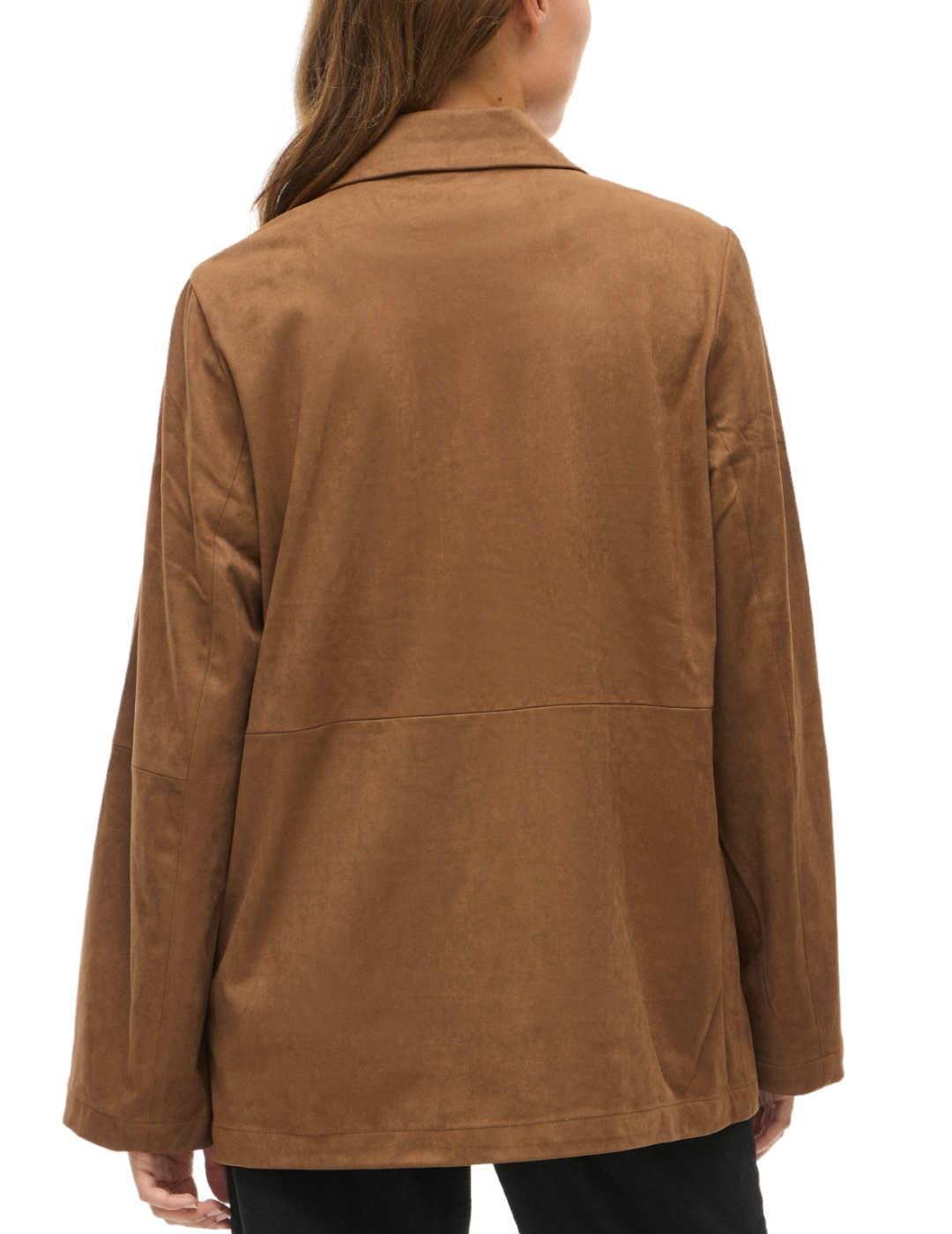 Blazer Vila Hena ante camel manga larga para mujer