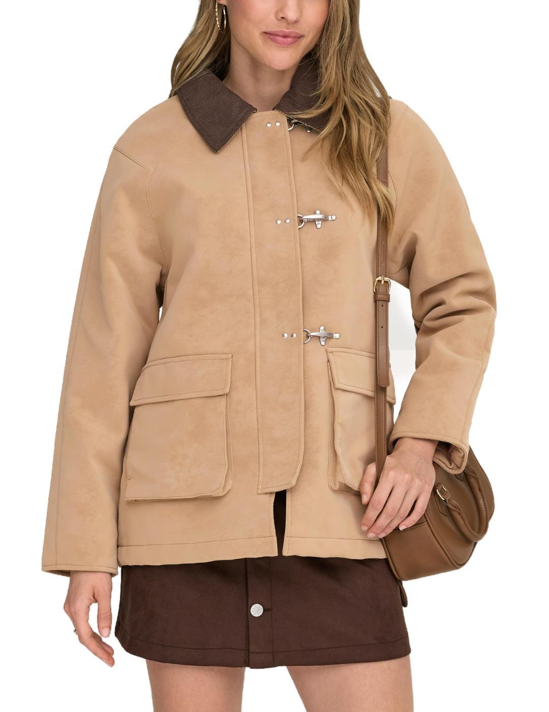 Chaqueta Only Aggie camel ante larga para mujer