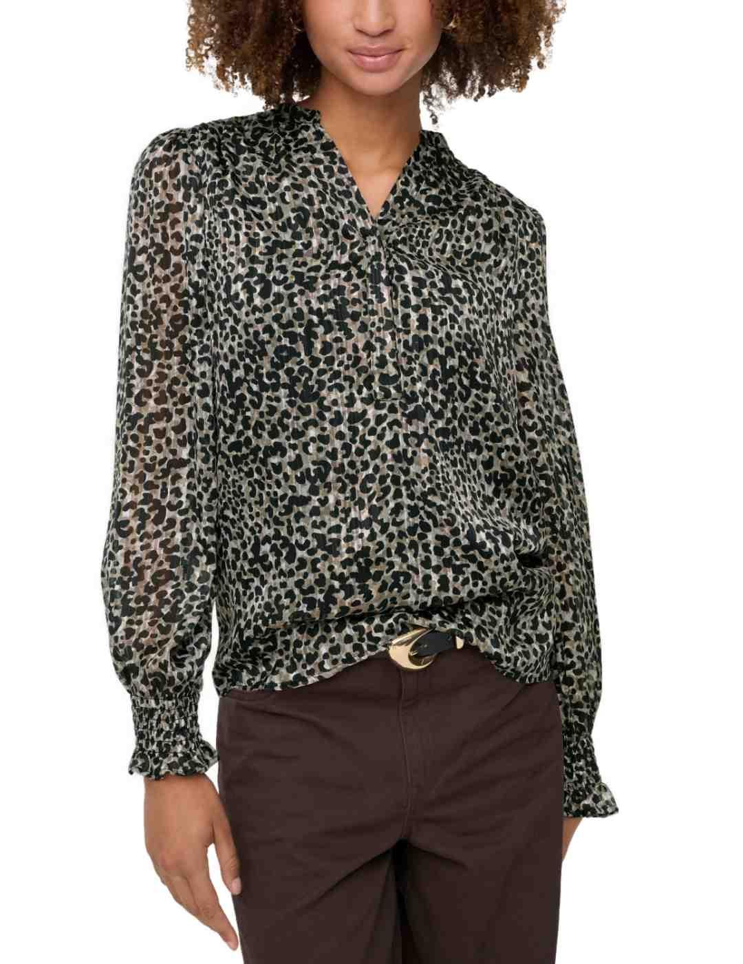 Blusa Only Mavie leopardo manga larga para mujer