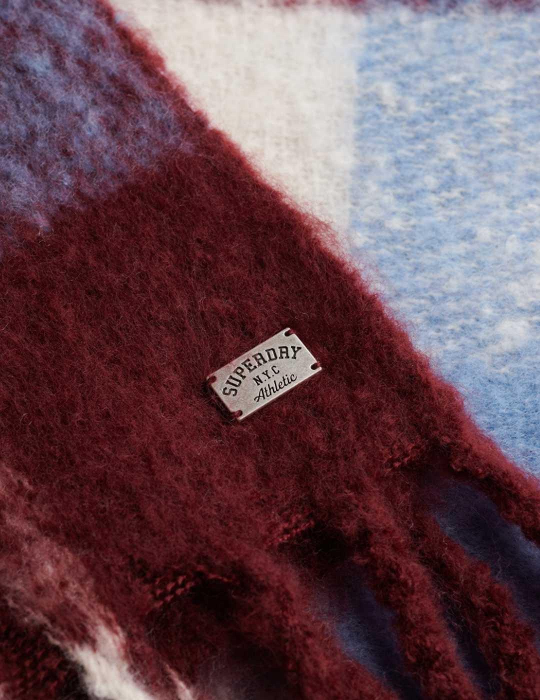 Bufanda Superdry Check cuadros azules y burdeos de mujer